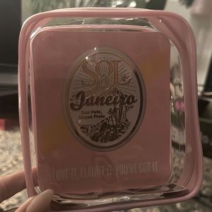 Sol de Janeiro Travel case. TSA approved